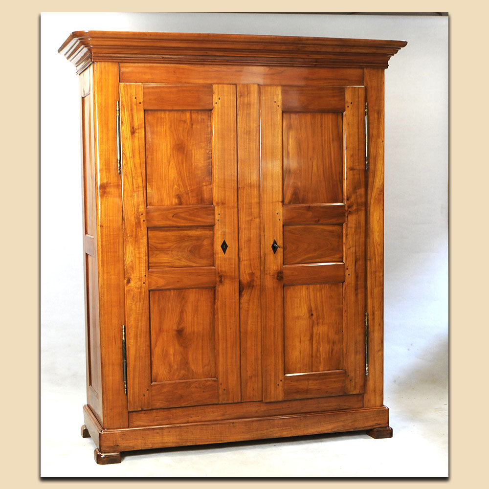 Biedermeier Schrank Nr. 4675, massiv Kirschbaum, Frankreich um 1820