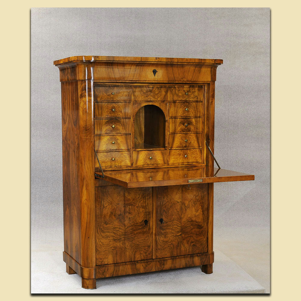 Nr. 4789 Biedermeier Sekretär, Nussbaum furniert, süddeutsch um 1840