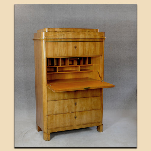 Nr. 4810 Biedermeier Sekretär, Kirschbaum furniert, süddeutsch um 1840
