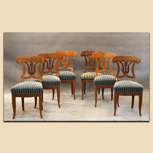 Nr. 4822 6 Biedermeier Schaufelstühle, Kirschbaum massiv, süddeutsch um 1820