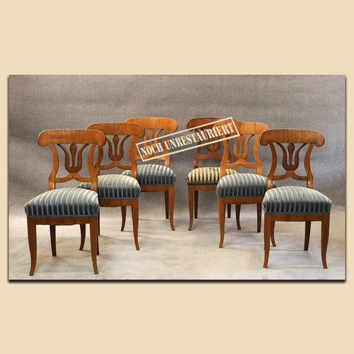 Nr. 4822 6 Biedermeier Schaufelstühle, Kirschbaum massiv, süddeutsch um 1820