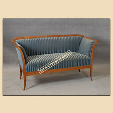 Laden Sie das Bild in den Galerie-Viewer, Nr. 4823 Sofa, Biedermeier, Kirschbaum massiv, süddeutsch um 1820