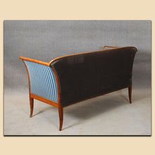 Laden Sie das Bild in den Galerie-Viewer, Nr. 4823 Sofa, Biedermeier, Kirschbaum massiv, süddeutsch um 1820