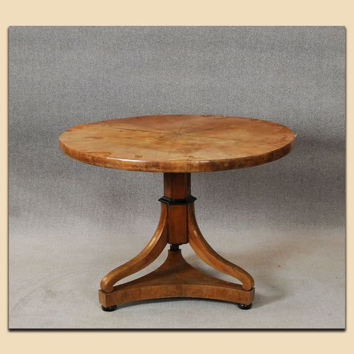 Nr. 4824  Tisch, Biedermeier, Kirschbaum massiv und furniert, süddeutsch um 1820