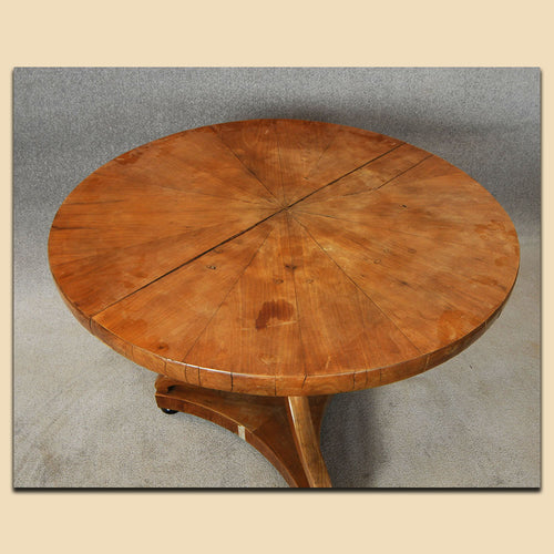 Nr. 4824  Tisch, Biedermeier, Kirschbaum massiv und furniert, süddeutsch um 1820
