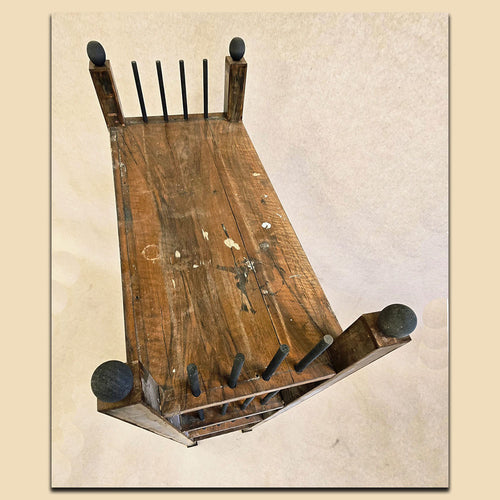 Nr. 4827 Etagere, Biedermeier, Nussbaum massiv, Österreich um 1820
