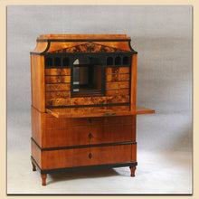 Laden Sie das Bild in den Galerie-Viewer, Nr. 4832 Sekretär, Biedermeier, Kirschbaum furniert, Schweiz um 1820