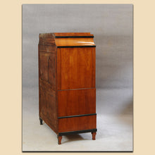 Laden Sie das Bild in den Galerie-Viewer, Nr. 4832 Sekretär, Biedermeier, Kirschbaum furniert, Schweiz um 1820