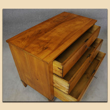 Laden Sie das Bild in den Galerie-Viewer, Nr. 4837 Biedermeier Kommode, Kirschbaum massiv, süddeutsch um 1820