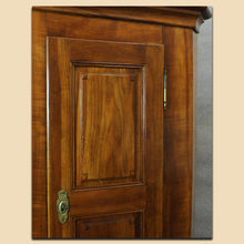Laden Sie das Bild in den Galerie-Viewer, 4867 Schrank, Biedermeier, Kirschbaum massiv, Schweiz um 1820