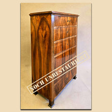 Laden Sie das Bild in den Galerie-Viewer, 4900 Chiffoniere, Biedermeier, Nussbaum furniert, Österreich um 1820