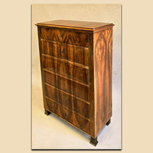 Laden Sie das Bild in den Galerie-Viewer, 4900 Chiffoniere, Biedermeier, Nussbaum furniert, Österreich um 1820