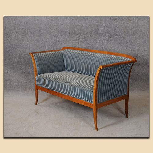 Nr. 4823 Sofa, Biedermeier, Kirschbaum massiv, süddeutsch um 1820
