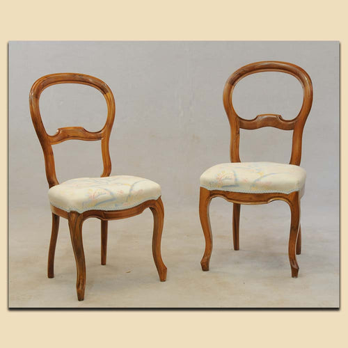 Paar Stühle Nr. 4470, massiv Nussbaum, Süddeutschland um 1860
